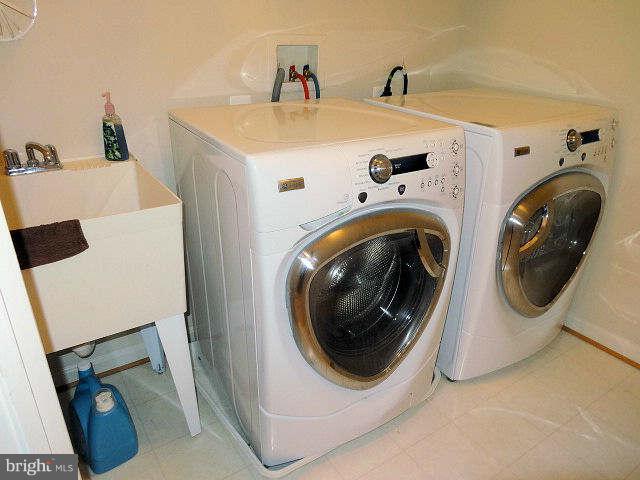 23857 Burdette Forest Road Clarksburg, MD 20871 - Photo 24 of 25 Interior (General)