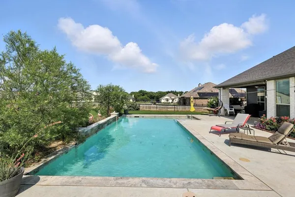 $500,000 | 104 Maudy Ln. Lane, Springtown, TX 76082