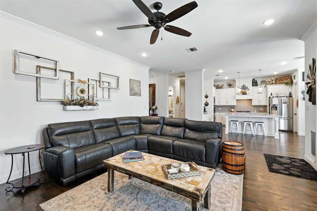 104 Maudy Ln. Lane Springtown, TX 76082 - Photo 6 of 28