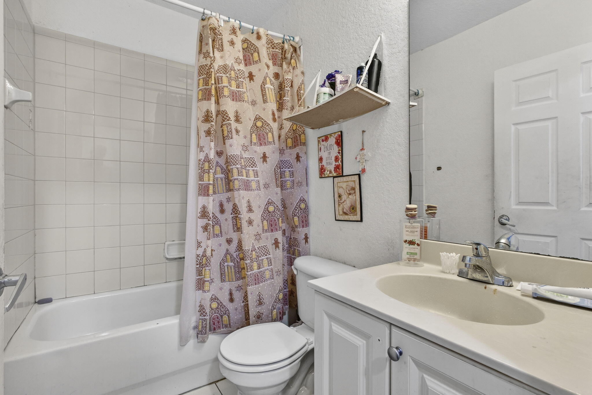 3720 Oleander Terrace Riviera Beach, FL 33404 - Photo 22 of 30 29-web-or-mls-BS1A5800