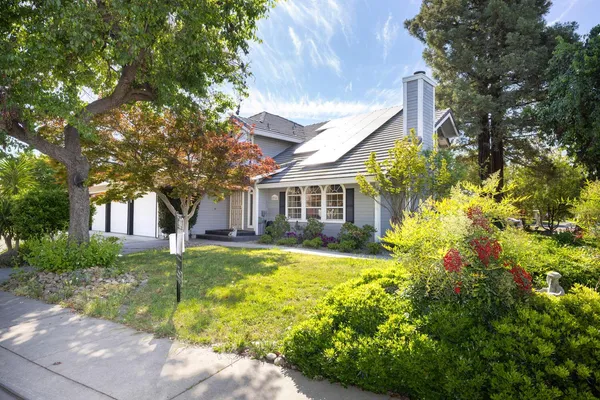 $699,900 | 2316 Den Helder Drive, Modesto, CA 95356