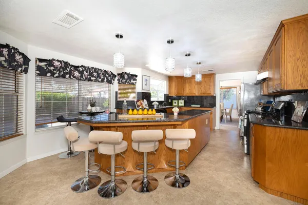 $699,900 | 2316 Den Helder Drive, Modesto, CA 95356