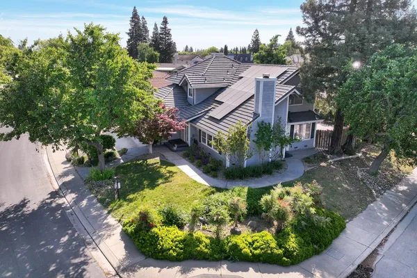$699,900 | 2316 Den Helder Drive, Modesto, CA 95356