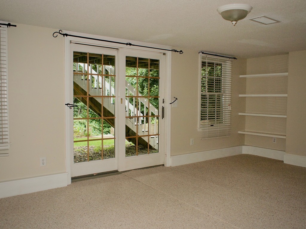 71 Meadowbrook Road Longmeadow, MA 01106 - Photo 28 of 29 Gallery Image 28