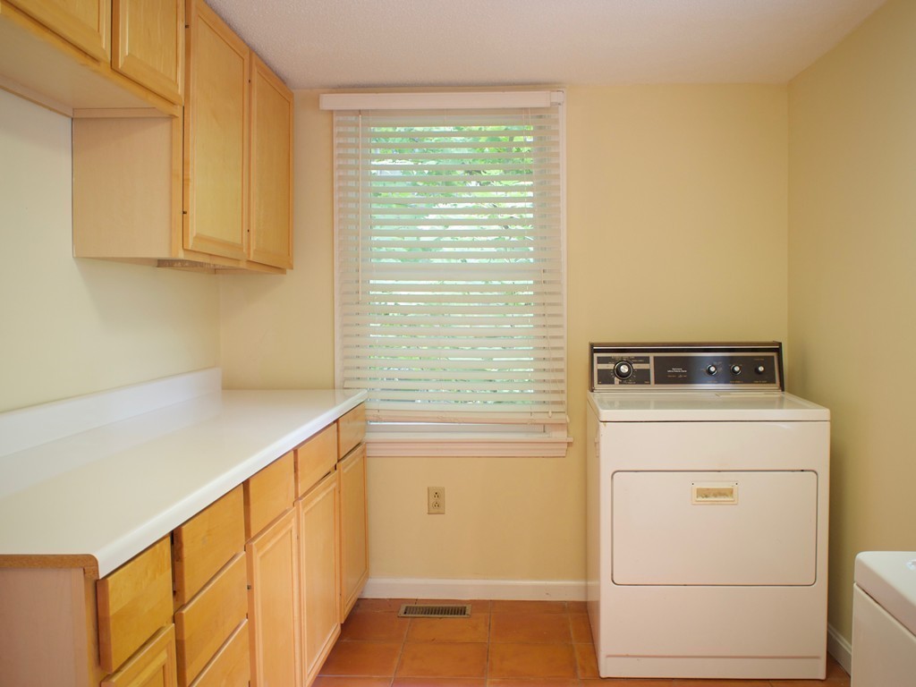 71 Meadowbrook Road Longmeadow, MA 01106 - Photo 29 of 29 Gallery Image 29