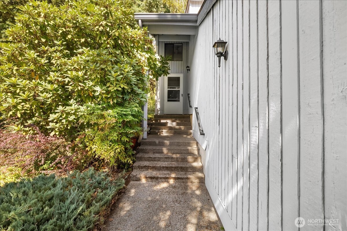 11532 Southeast 173rd Street, Unit 53 Renton, WA 98058 - Photo 3 of 30 Gallery Image 3
