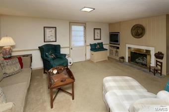 2535 North Geyer Road Frontenac, MO 63131 - Photo 11 of 22 Gallery Image 11