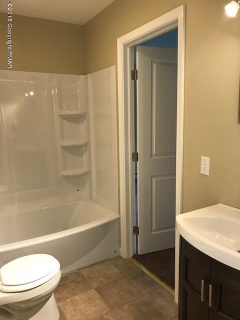 5113 Derby Road Tobyhanna, PA 18466 - Photo 15 of 16 bathroom