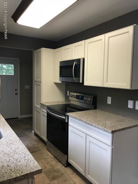 5113 Derby Road Tobyhanna, PA 18466 - Photo 2 of 16 kitchen