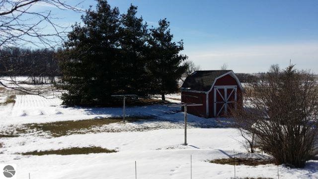 480 East Johnson Road Ithaca, MI 48847 - Photo 21 of 25 1794509-21.JPG