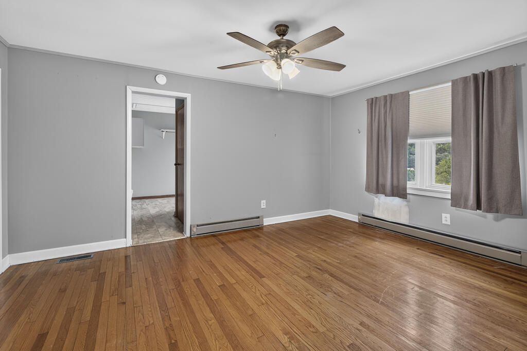 32002 Hollyfield Road Damascus, VA 24236 - Photo 10 of 27 Gallery Image 10