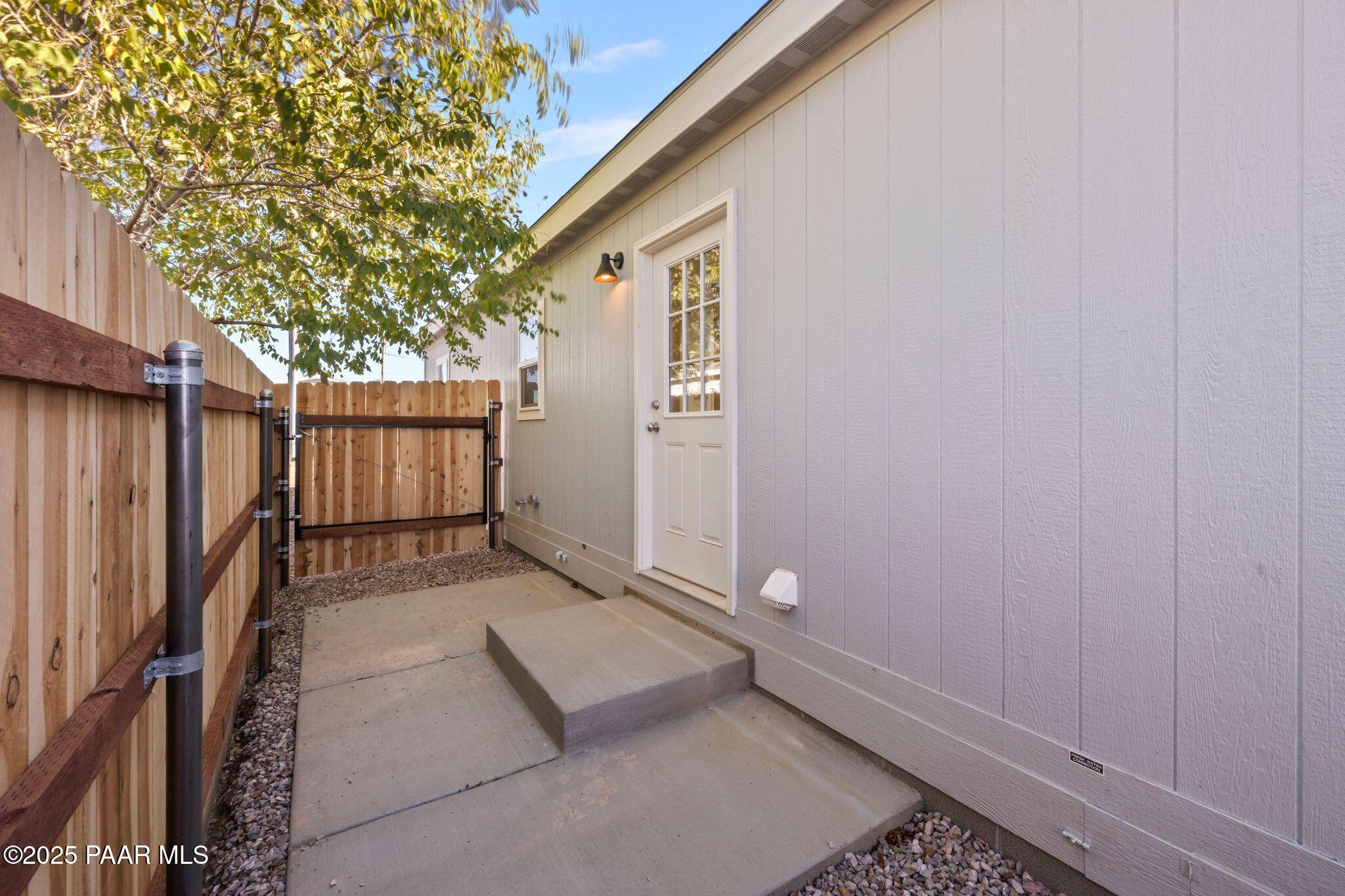 375 West Venice Way Paulden, AZ 86334 - Photo 35 of 41 a view of small space with wooden floor and backyard