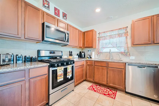 $324,950 | 23335 Greenway Creek Lane, Spring, TX 77373