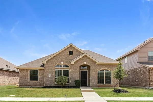 $2,225 | 1906 Jasmine Drive, Lancaster, TX 75146