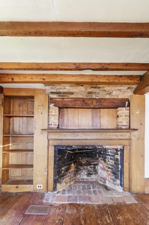 29-31 Circle Street Marblehead, MA 01945 - Photo 7 of 37
