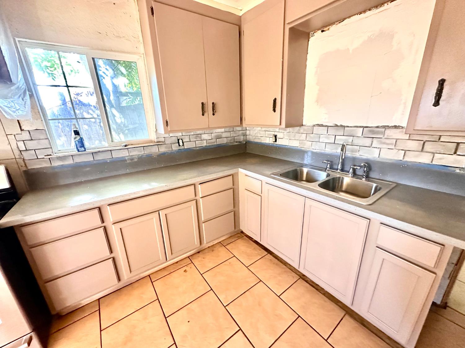 1924 Kenneth Street Modesto, CA 95351 - Photo 19 of 34