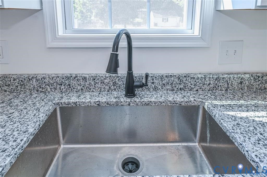 606 West Point Drive Ruther Glen, VA 22546 - Photo 10 of 30