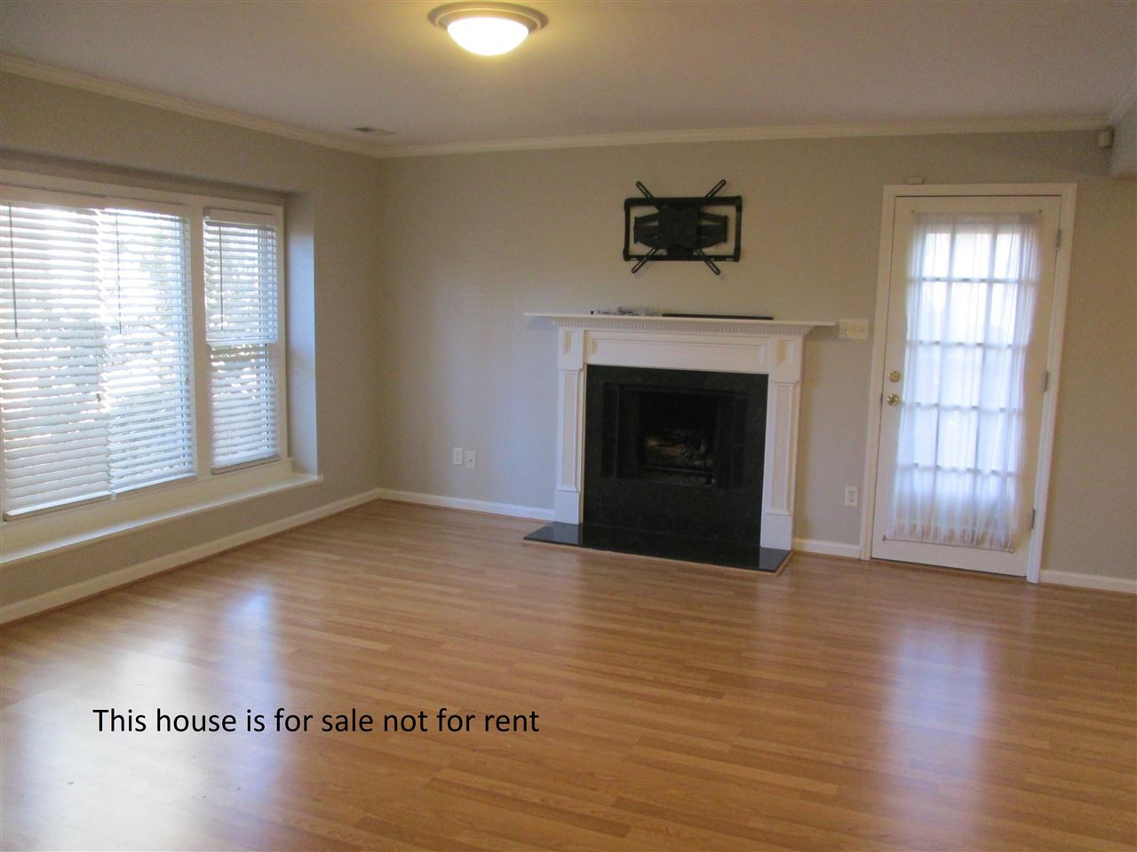 5513 Hamstead Crossing Raleigh, NC 27612 - Photo 5 of 30 Living Room