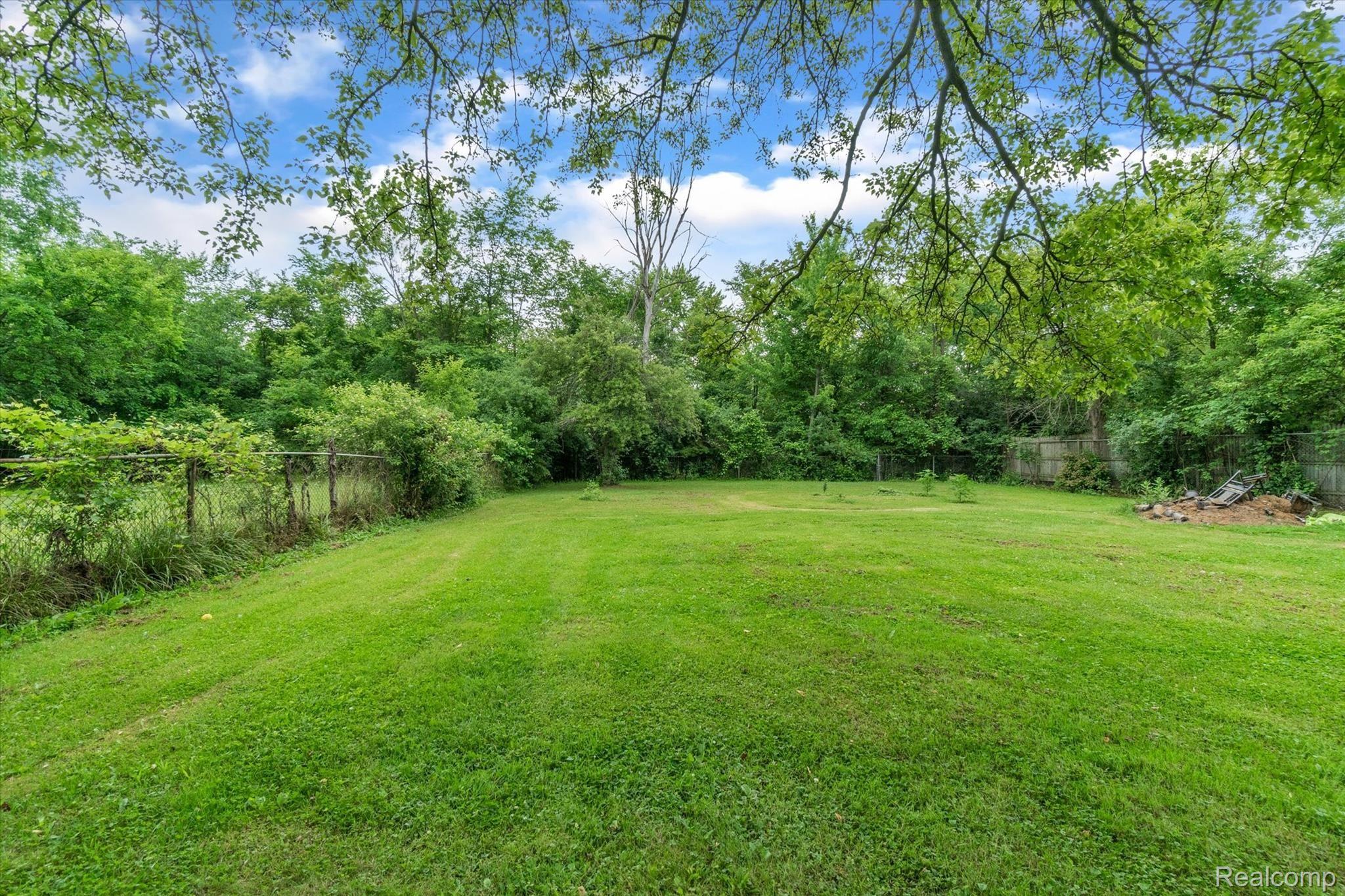 6591 Ball Road Romulus, MI 48174 - Photo 40 of 43 40-6591 Ball Rd-windowstill-realestate-photography-40.jpg