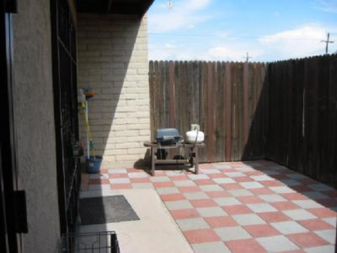 906 South Pantano Road Tucson, AZ 85710 - Photo 8 of 10 Gallery Image 8