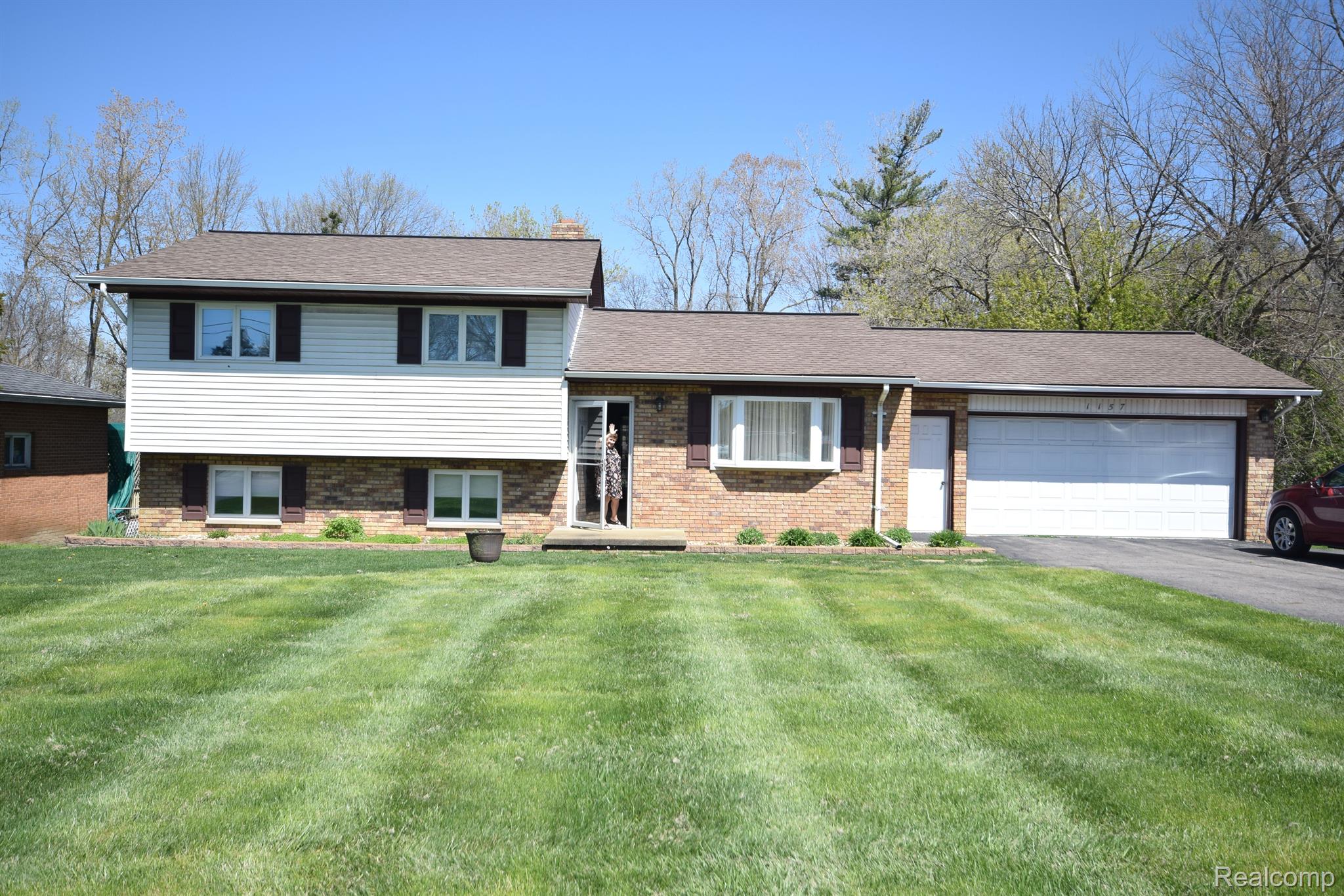 1157 East Hill Road Flint, MI 48507 - Photo 17 of 17 Gallery Image 17