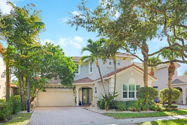 $1,149,900 | 104 Via Azurra, Jupiter, FL 33458