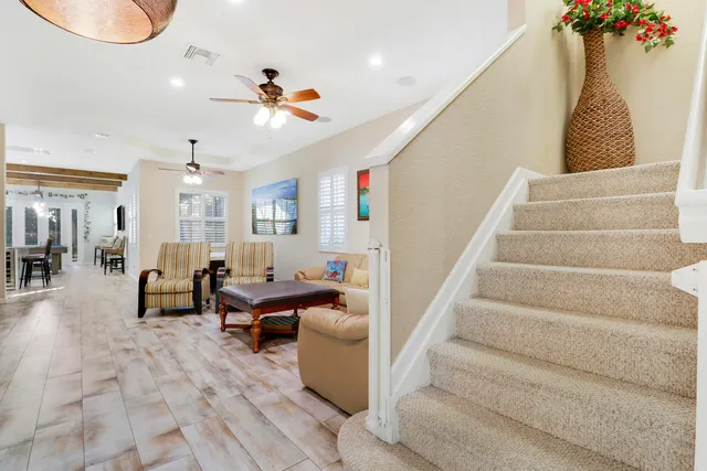 $1,149,900 | 104 Via Azurra, Jupiter, FL 33458