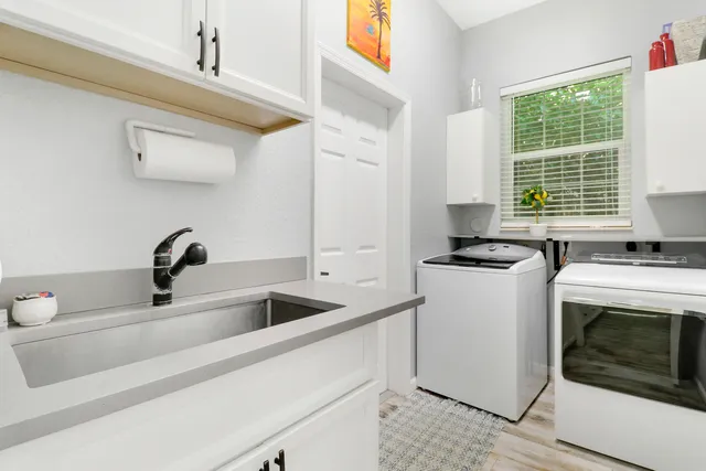 $1,149,900 | 104 Via Azurra, Jupiter, FL 33458