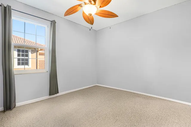 $1,149,900 | 104 Via Azurra, Jupiter, FL 33458