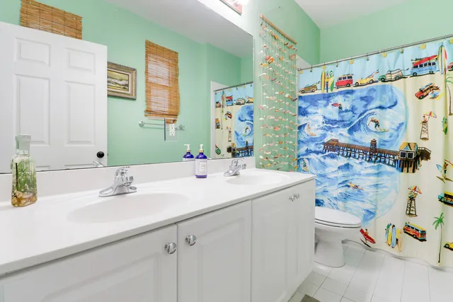 $1,149,900 | 104 Via Azurra, Jupiter, FL 33458