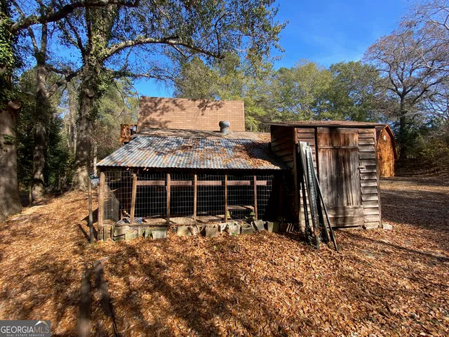 a view of outdoor space