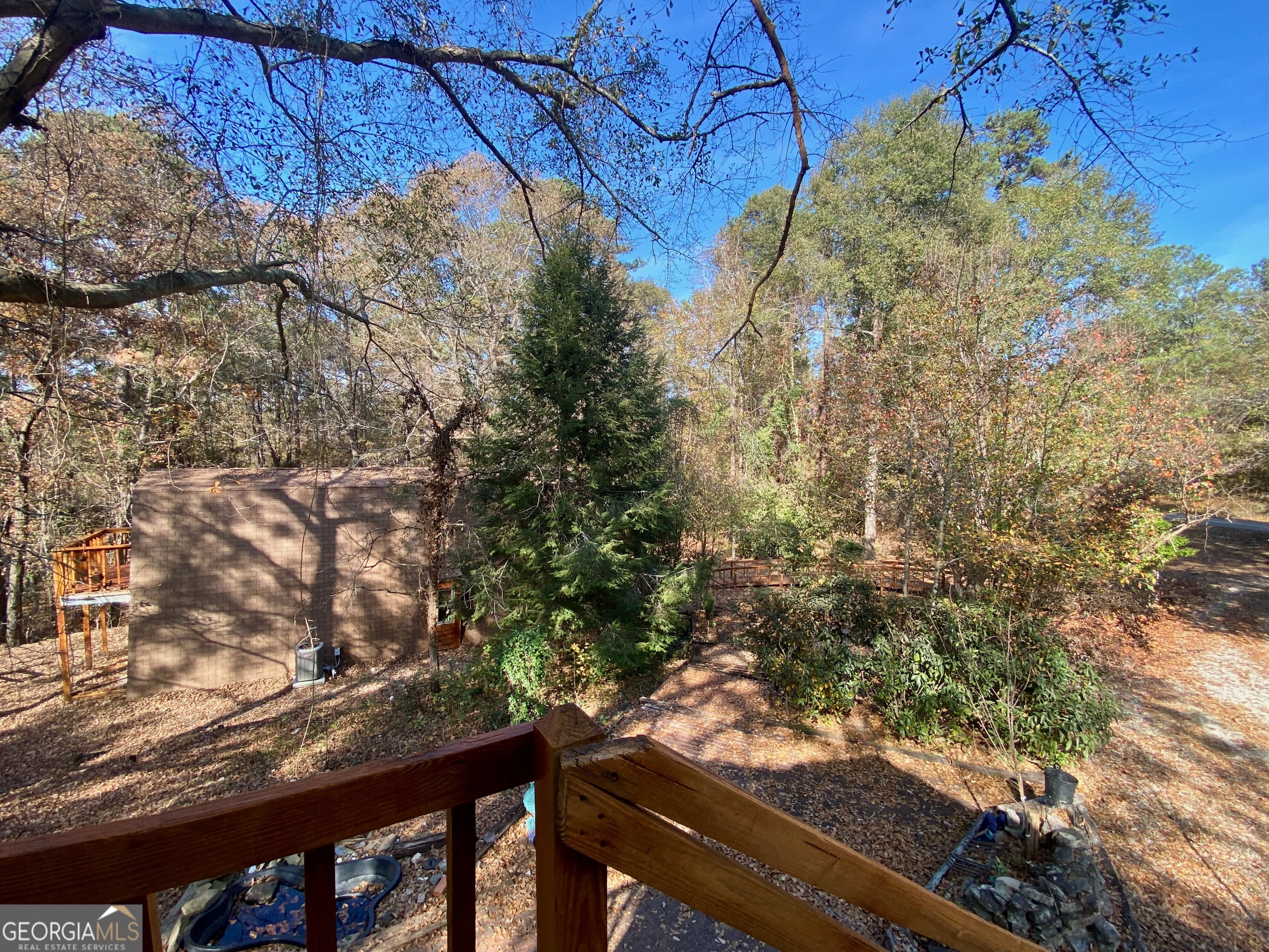 231 West Seminole Drive Byron, GA 31008 - Photo 33 of 38 a view of a backyard of the house