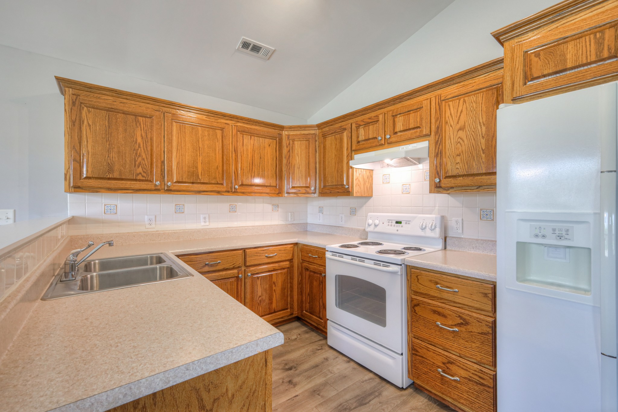 2012 Golden Court Spring Hill, TN 37174 - Photo 5 of 19 Gallery Image 5