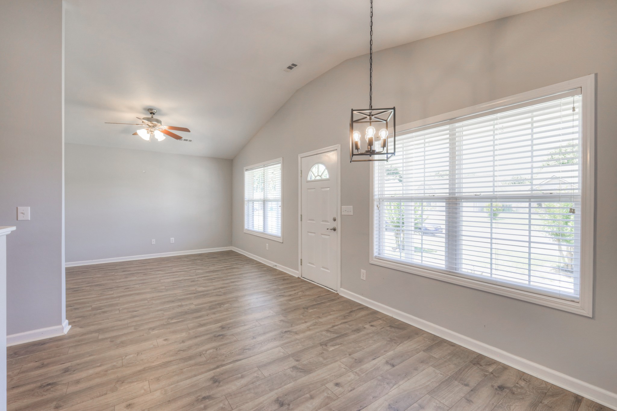 2012 Golden Court Spring Hill, TN 37174 - Photo 7 of 19 Gallery Image 7