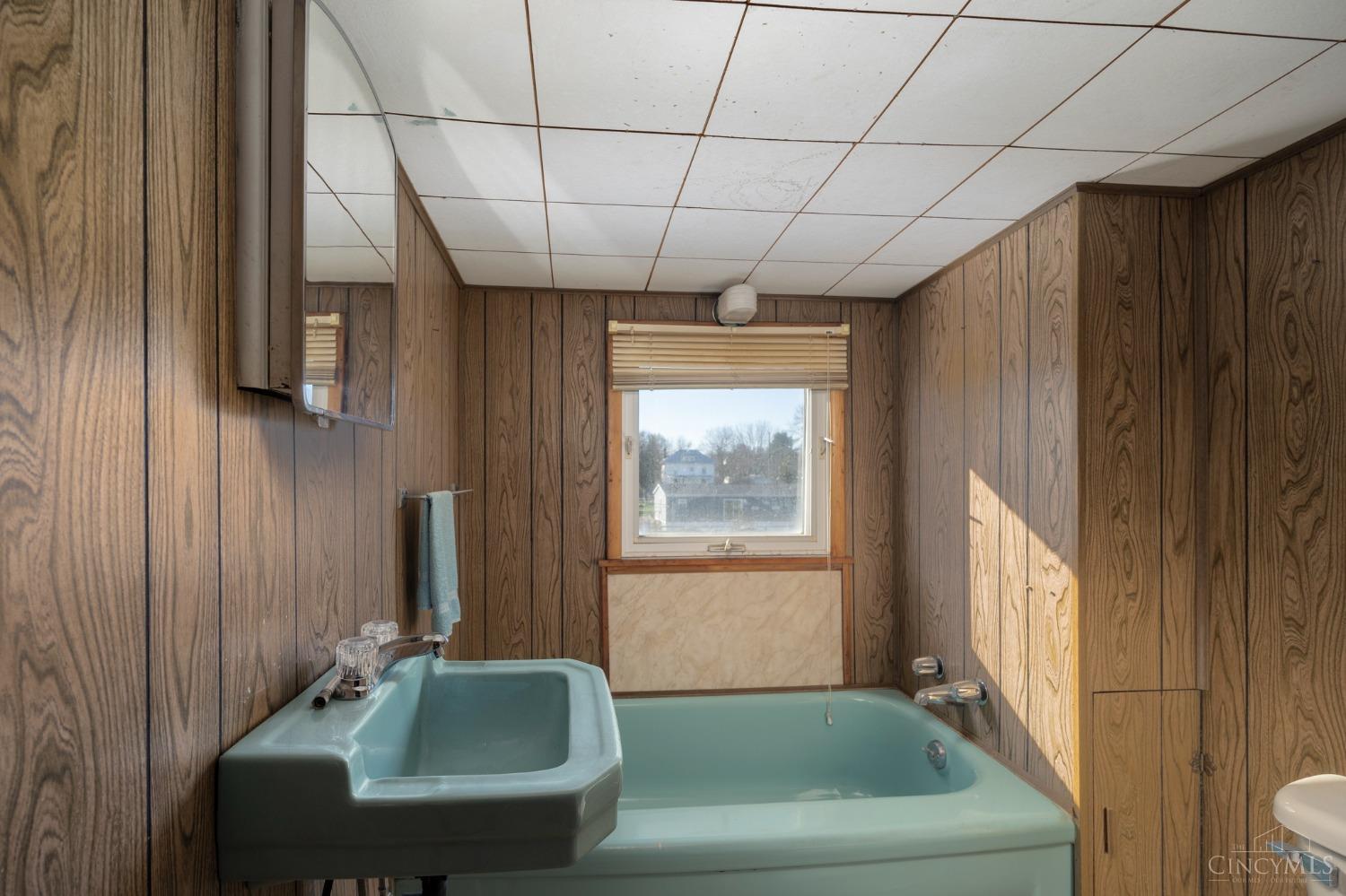 1595 Tri-County Road Winchester, OH 45697 - Photo 34 of 38 Gallery Image 34