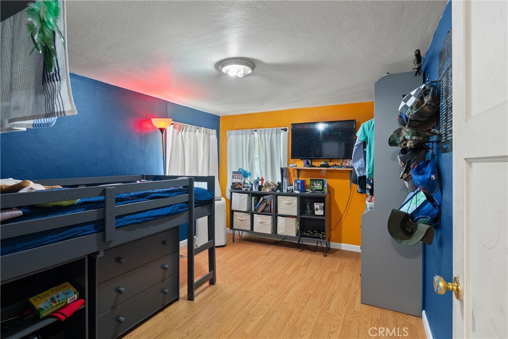 5150 Miners Ranch Road Oroville, CA 95966 - Photo 16 of 36 a view of a room with gym equipment