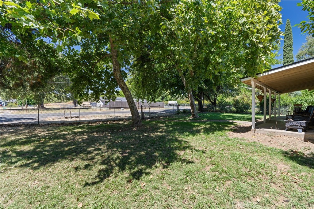 5150 Miners Ranch Road Oroville, CA 95966 - Photo 20 of 36 a view of green field with trees