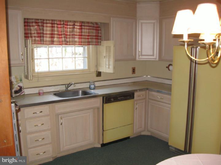 721 Halstead Road Wilmington, DE 19803 - Photo 4 of 12 Gallery Image 4