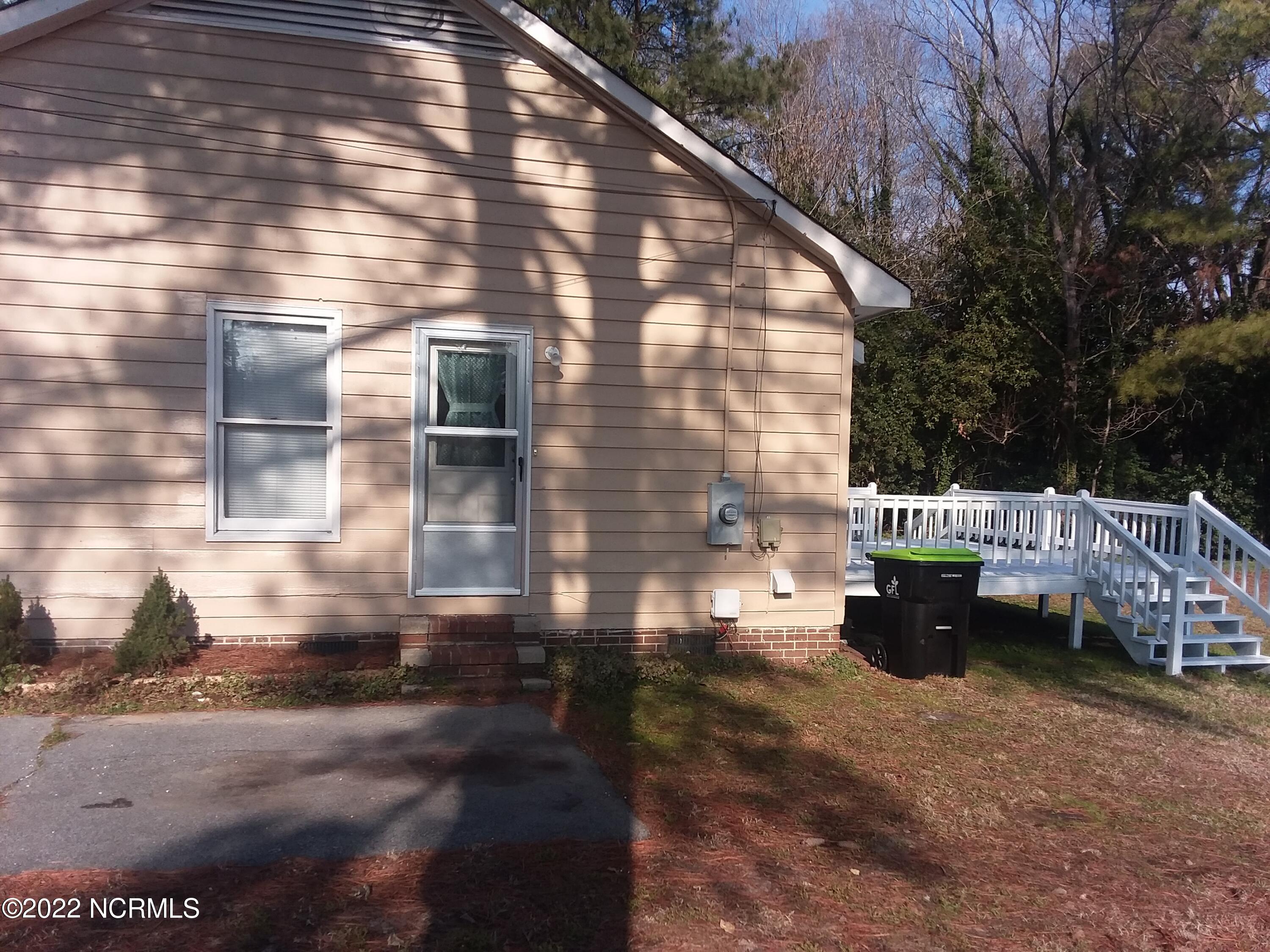 200 Rhodes Street Williamston, NC 27892 - Photo 15 of 18 Rhodes18