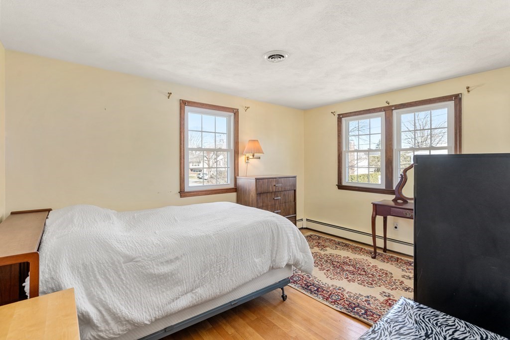 93 Briarwood Road Waltham, MA 02452 - Photo 16 of 26 Gallery Image 16
