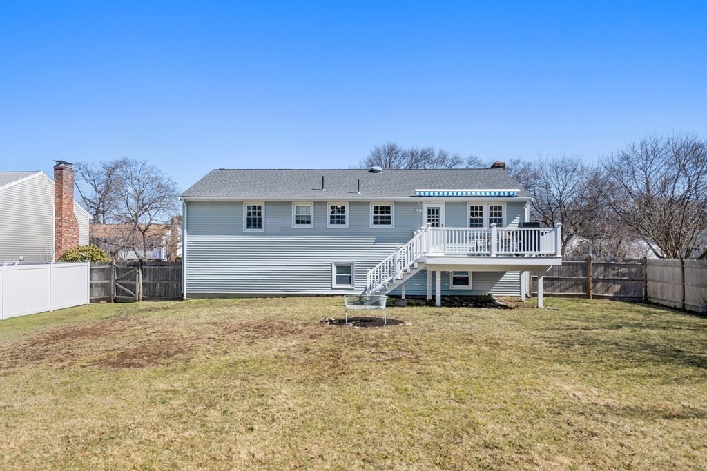 93 Briarwood Road Waltham, MA 02452 - Photo 3 of 26 Gallery Image 3