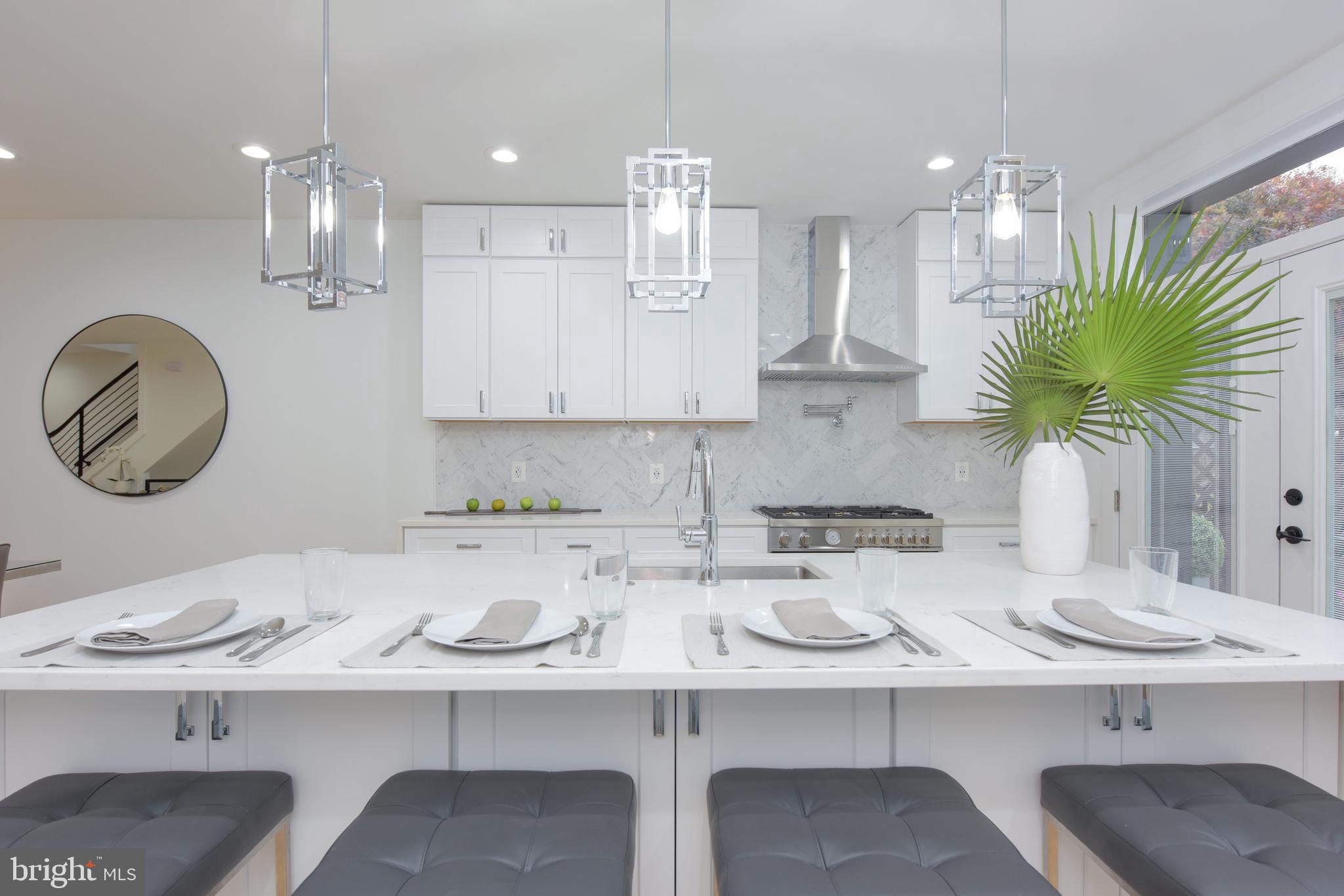 3607 T Street Northwest Washington, DC 20007 - Photo 11 of 44 Designer light fixtures