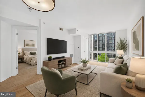 $2,500 | 1000 New Jersey Avenue Southeast, Unit 609, Washington, DC 20003