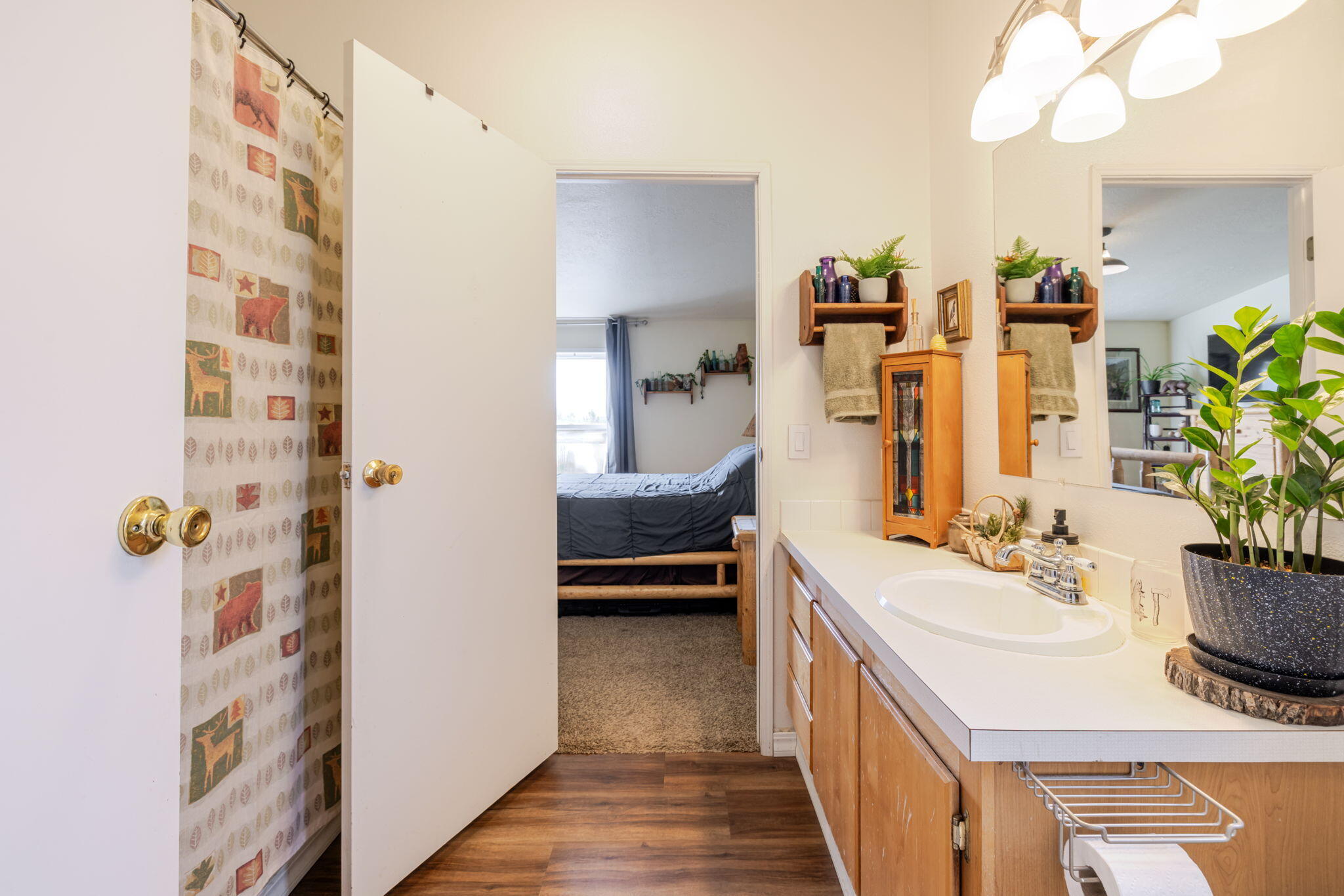 21070 Robin Avenue Bend, OR 97703 - Photo 21 of 62 15-web-or-mls-21070 Robin Avenue Interio