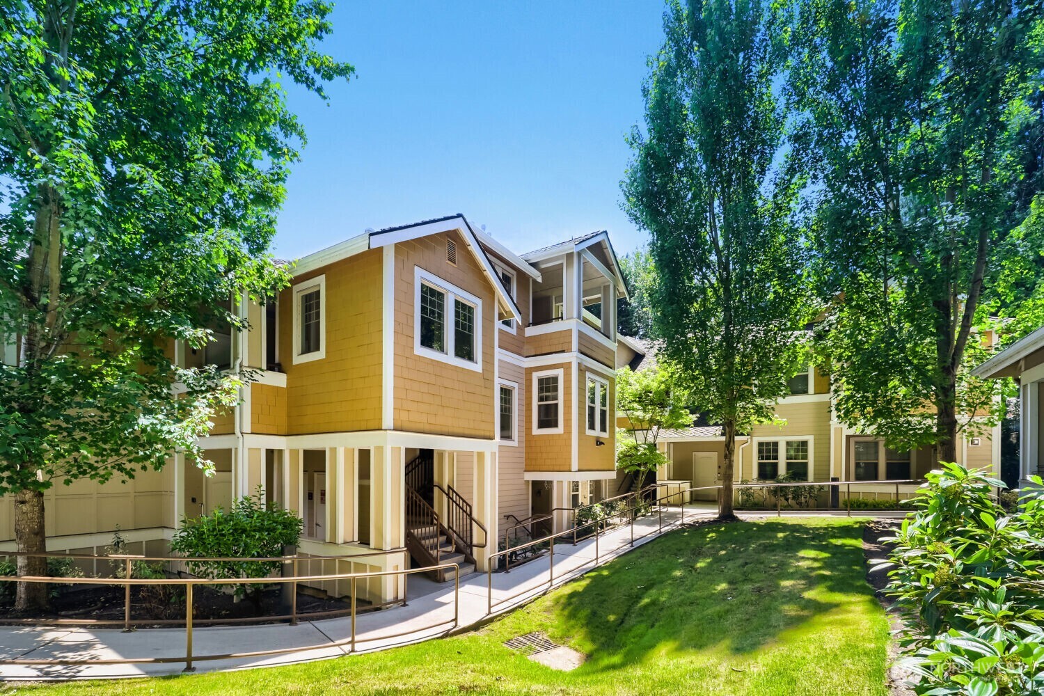 8535 Avondale Road Northeast, Unit A204 Redmond, WA 98052 - Photo 1 of 34