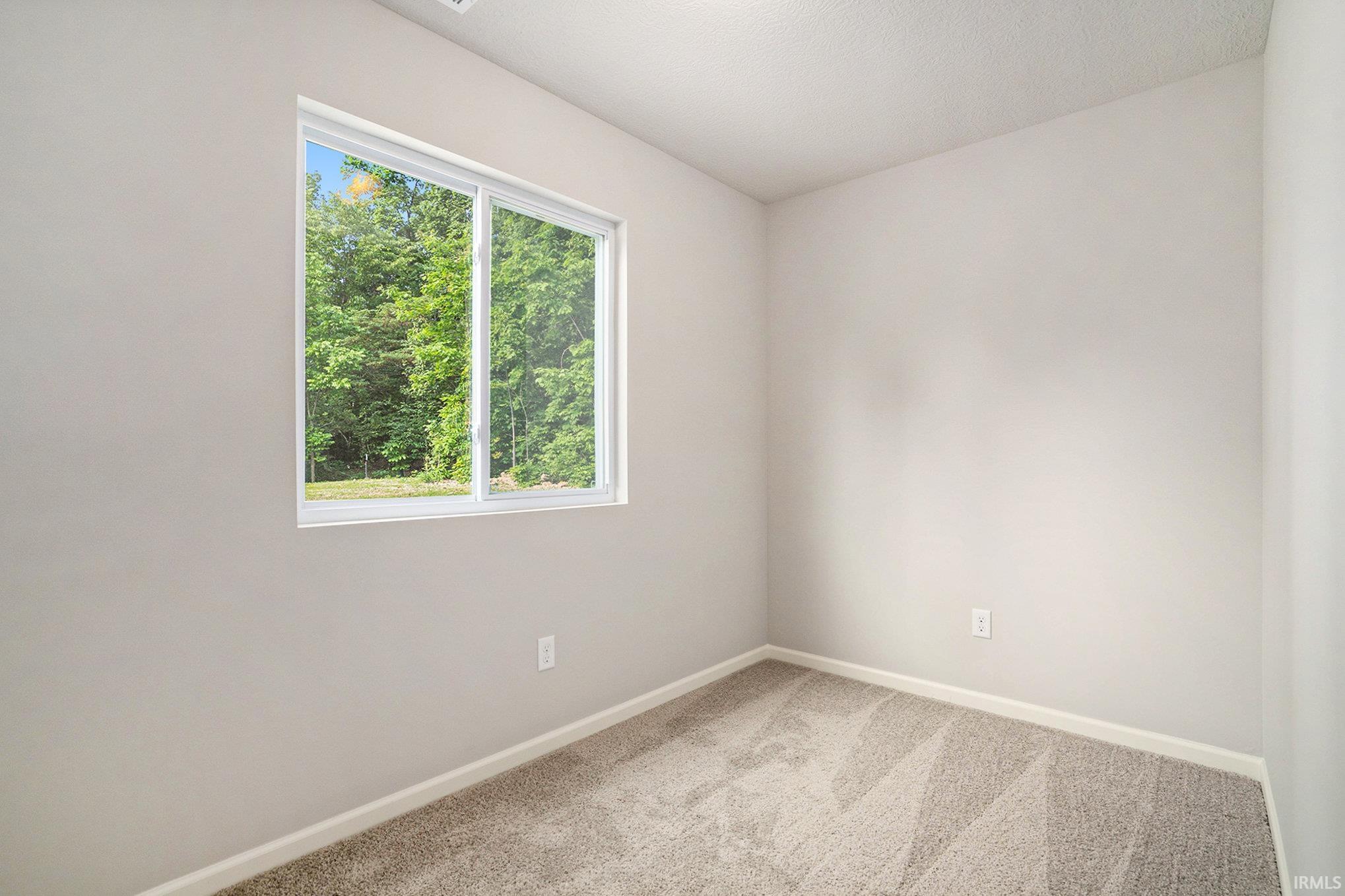 8293 Catberry Trail Fort Wayne, IN 46804 - Photo 12 of 34