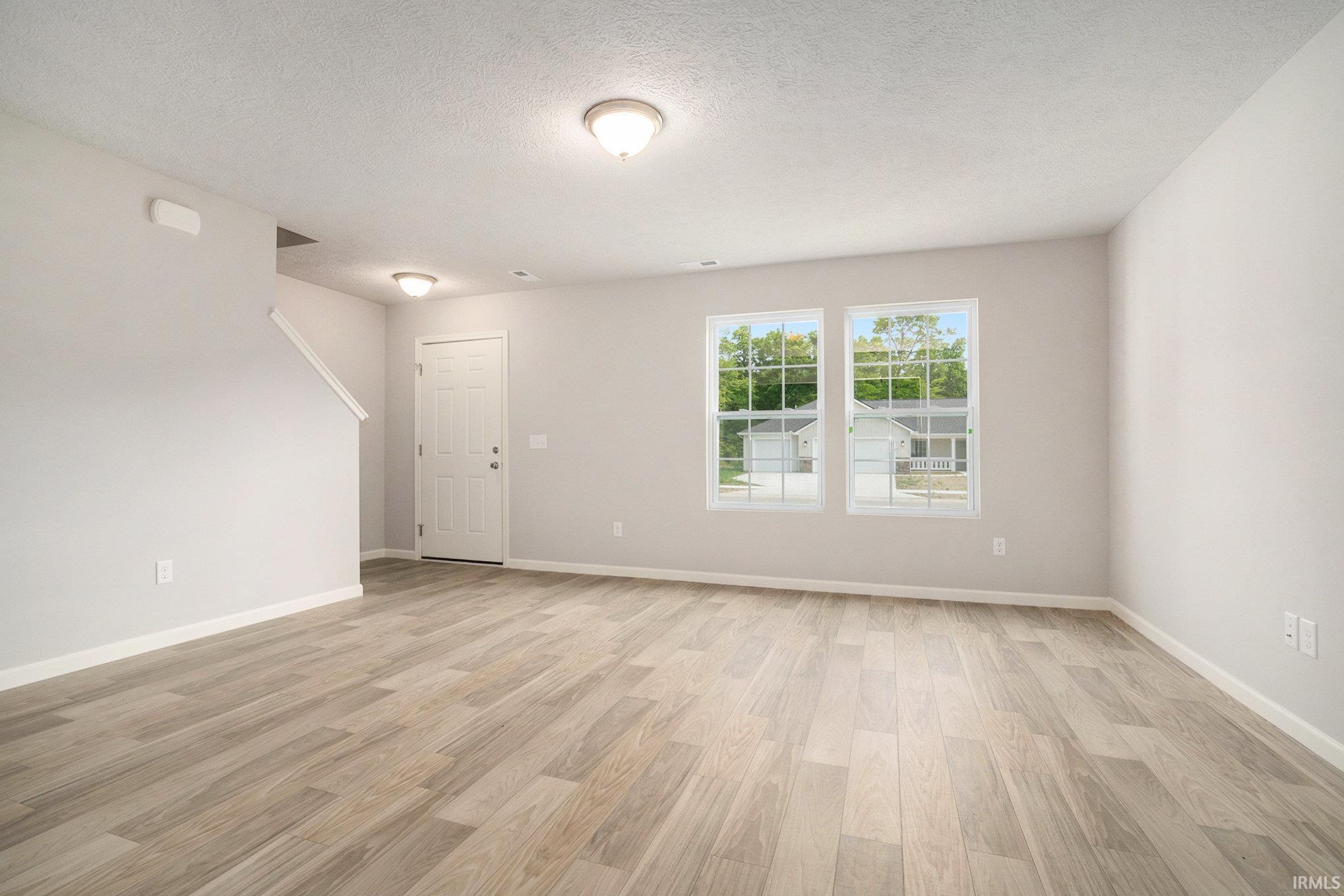 8293 Catberry Trail Fort Wayne, IN 46804 - Photo 2 of 34