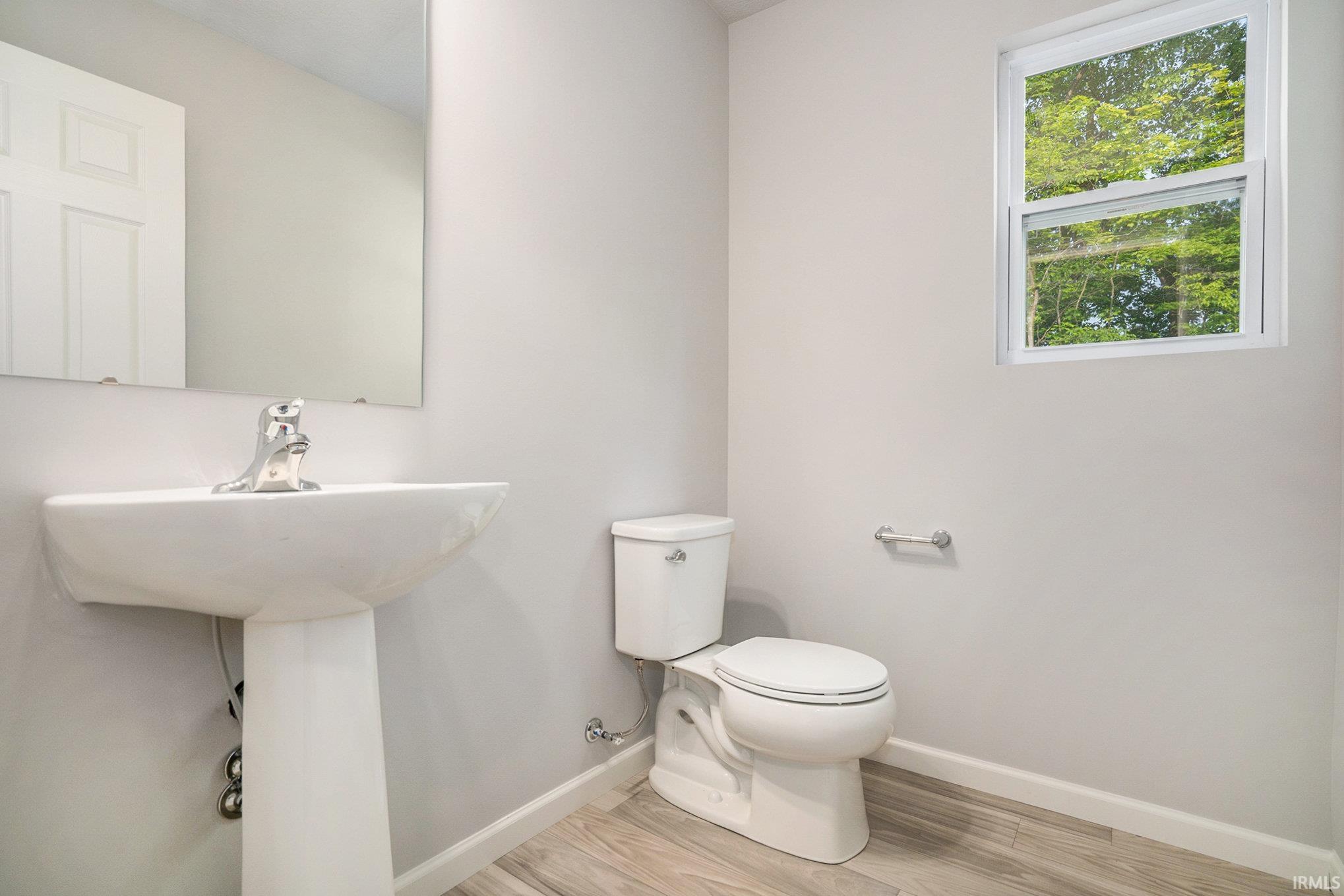 8293 Catberry Trail Fort Wayne, IN 46804 - Photo 10 of 34