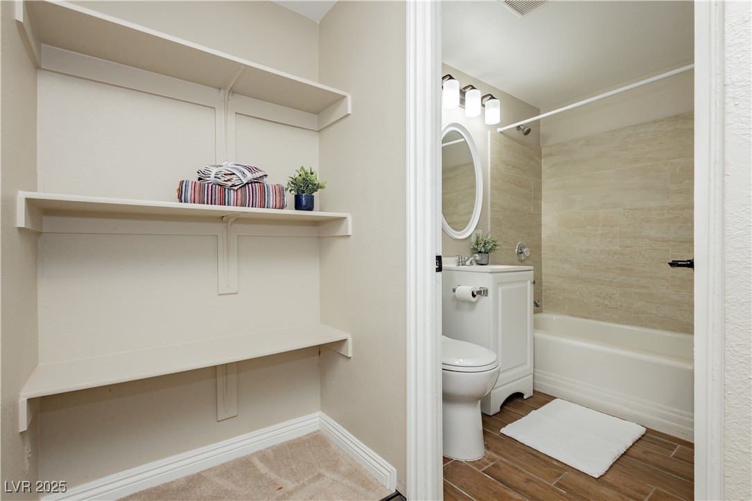 67 Oklahoma Drive Henderson, NV 89015 - Photo 23 of 42 Hall Bath and Linen Area