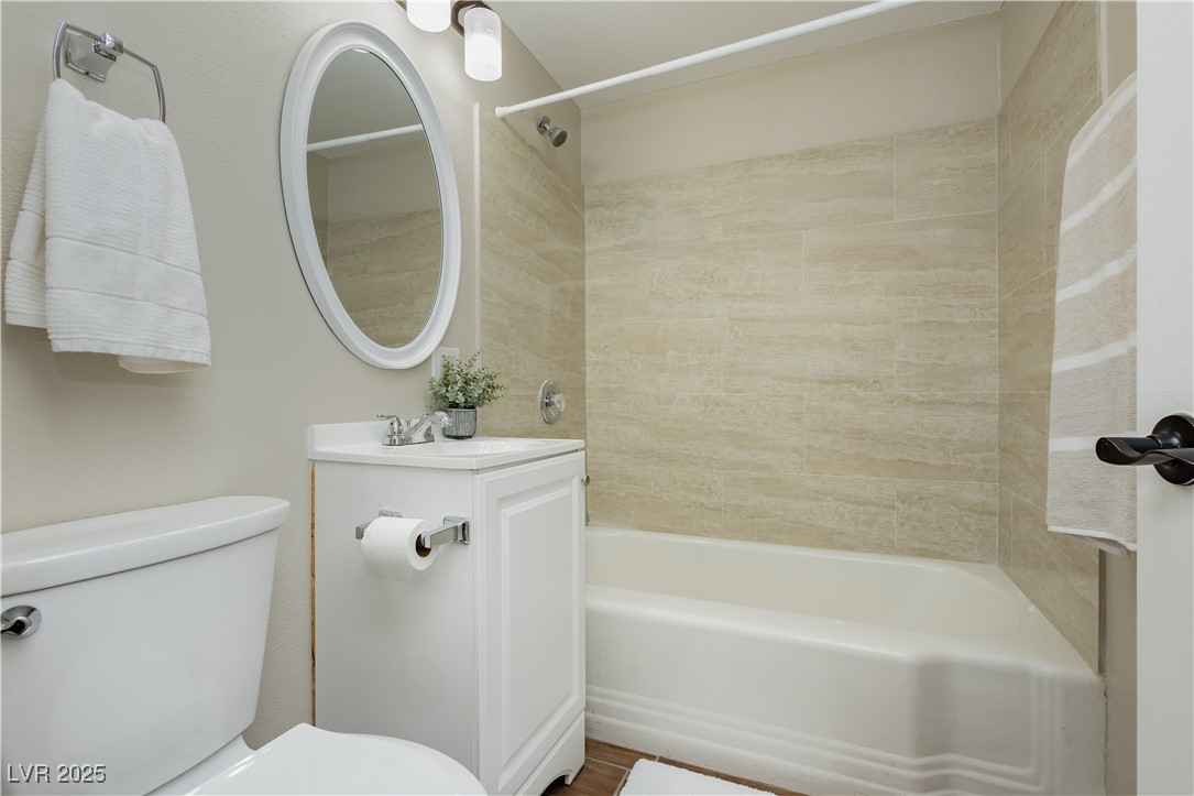 67 Oklahoma Drive Henderson, NV 89015 - Photo 24 of 42 Hall Bath